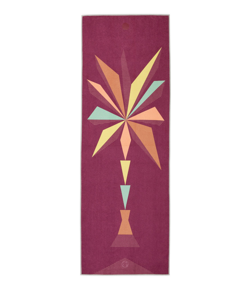 Manduka Yogitoes Skidless Yoga Mat Towel 71'' - Palm Geo 3.0