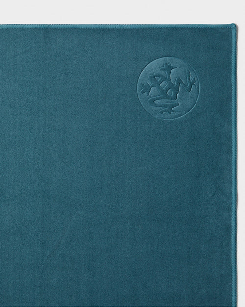 Manduka eQua 2.0 Mat Towel - Sage Solid