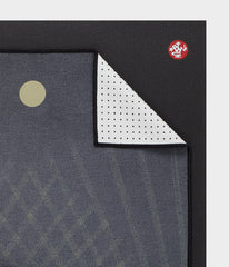 Manduka Yogitoes 2.0 Mat Towel - Chorus