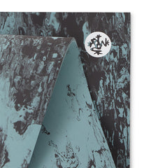 Manduka RHEO Mat 8mm 68" - Blue Lotus Marble