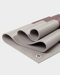 Manduka PRO Mat 71" Solid - Cinder Balance