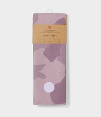 Manduka Yogitoes Skidless Yoga Mat Towel 71'' - Camo Elderberry 3.0