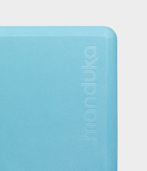 Manduka Recycled Foam Mini Travel Block  - Aqua